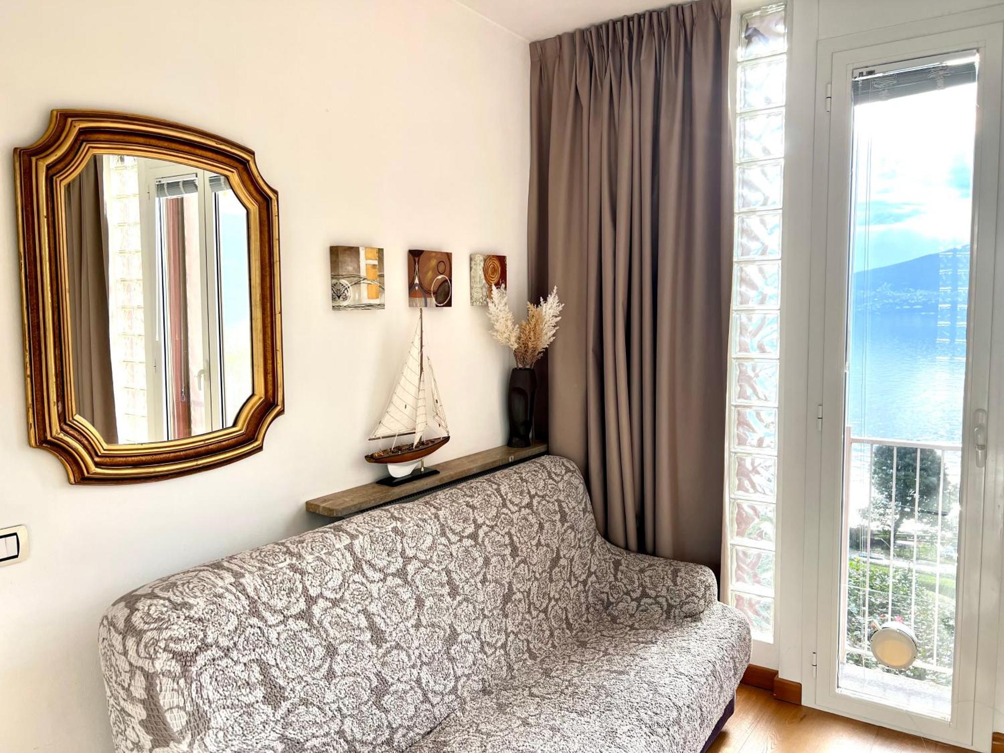 Apartmán Elizaveta Oggebio Exteriér fotografie